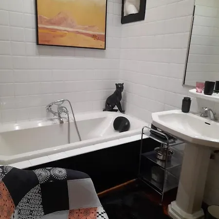 לינה וארוחת בוקר D'hotes Le Regent הייר