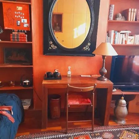 Chambres D'hotes Le Regent Bed & Breakfast *
