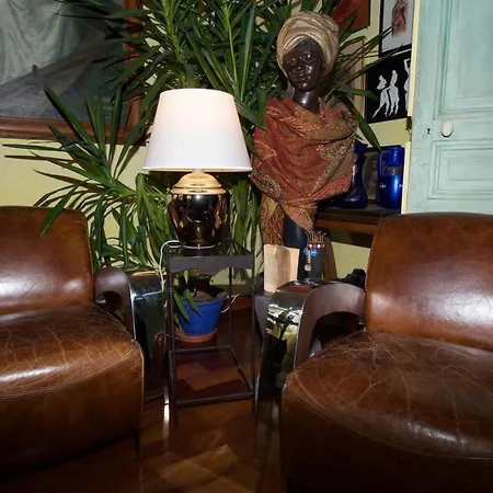Chambres D'hotes Le Regent Bed & Breakfast Hyeres